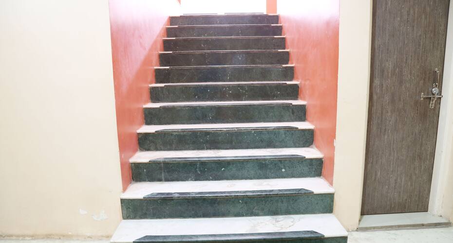 Priyanka Residency Lodging, Solapur 5